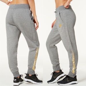 NIKE - NSW Rally Metallic Sweatpants